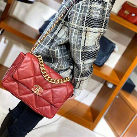 chanel 19 flap bag red|Chanel 19 bag sizes.